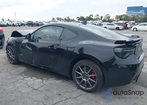 2018 Subaru Brz Limited z USA, uszkodzony, nr VIN JF1ZCAC12J9603575
